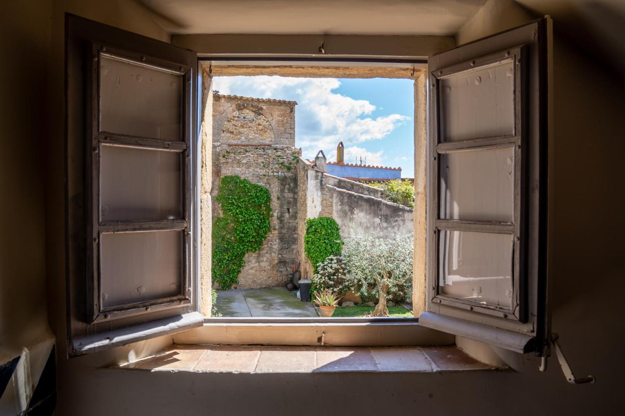 Deco - Casa Castell De ペラタリャーダ エクステリア 写真