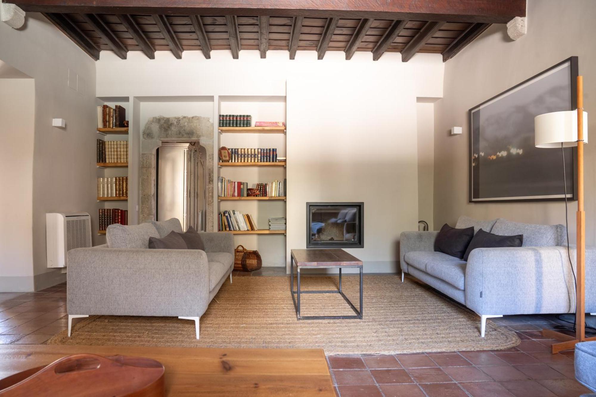 Deco - Casa Castell De ペラタリャーダ エクステリア 写真