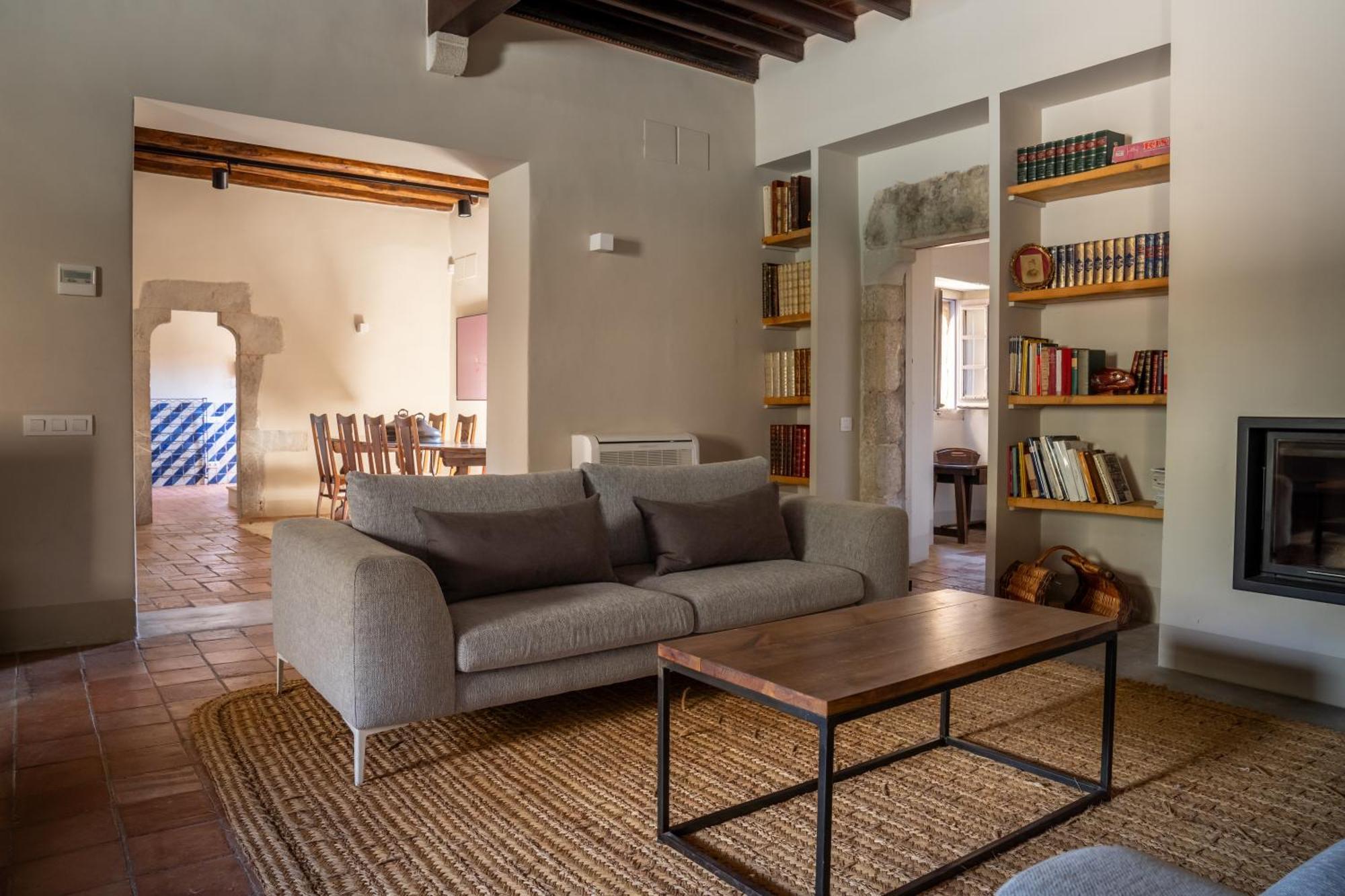 Deco - Casa Castell De ペラタリャーダ エクステリア 写真