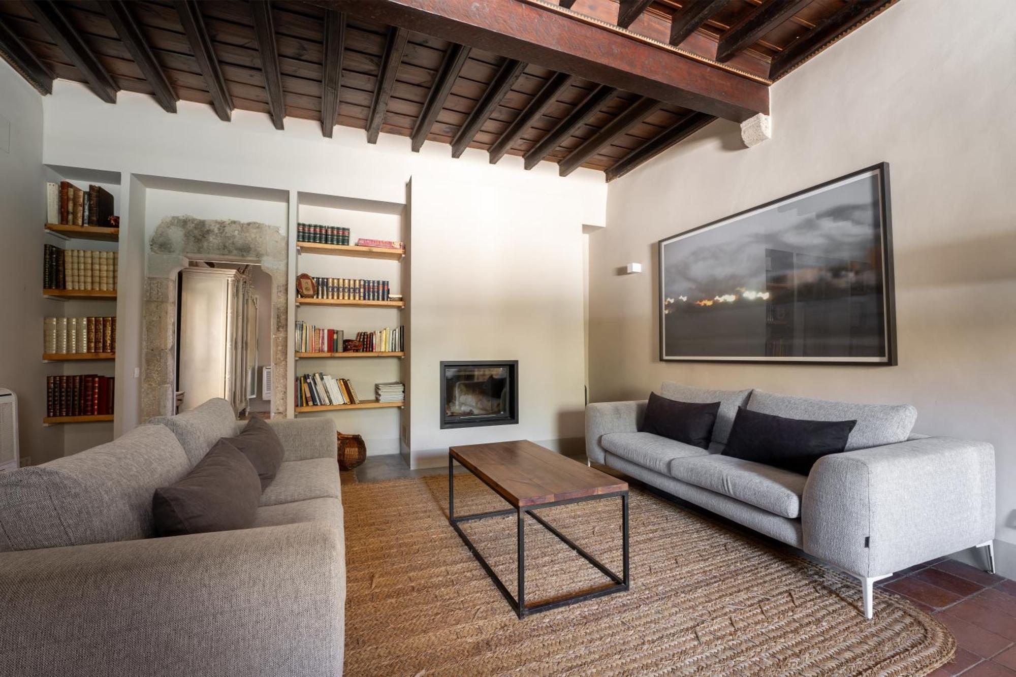 Deco - Casa Castell De ペラタリャーダ エクステリア 写真