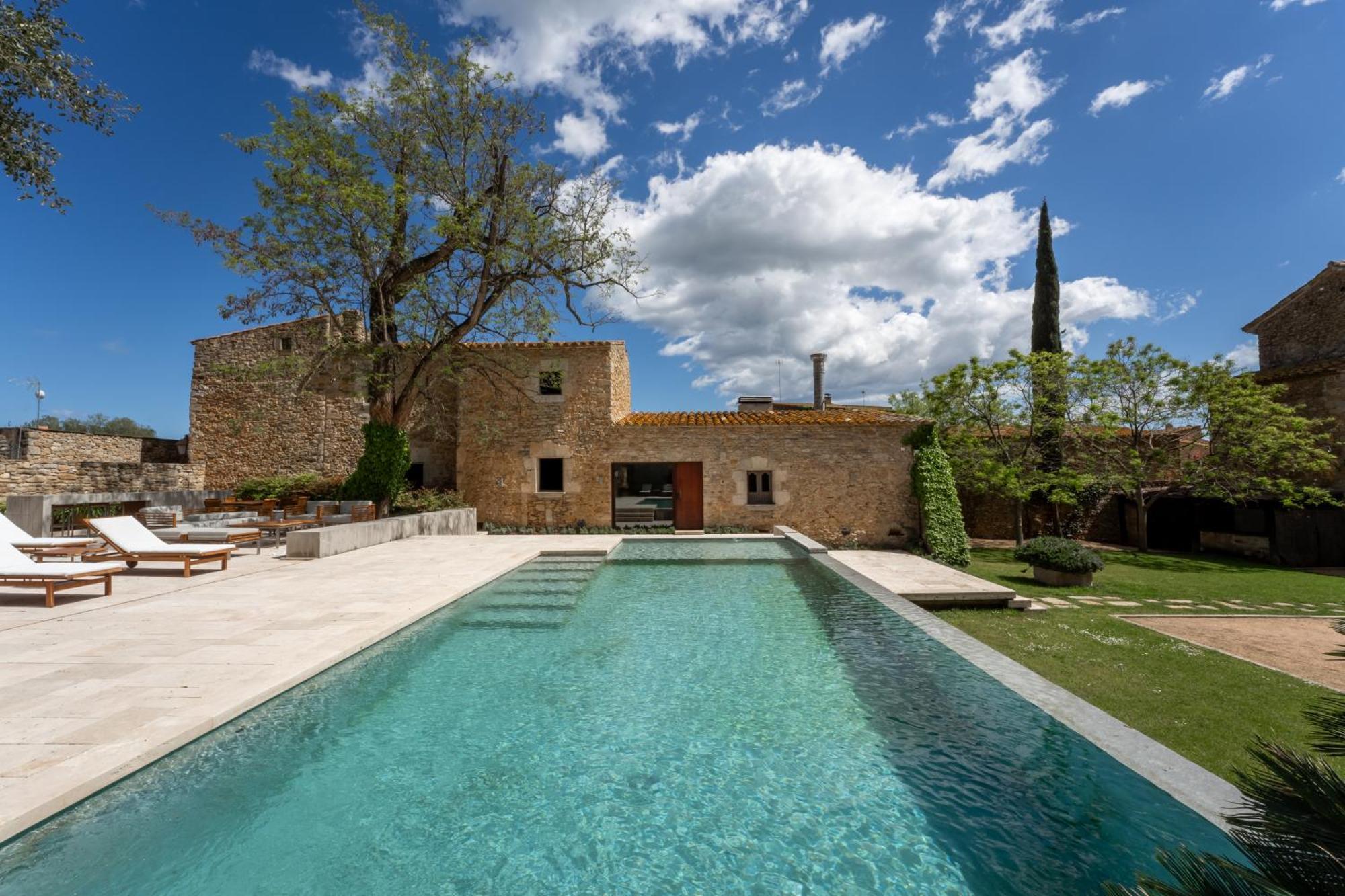 Deco - Casa Castell De ペラタリャーダ エクステリア 写真